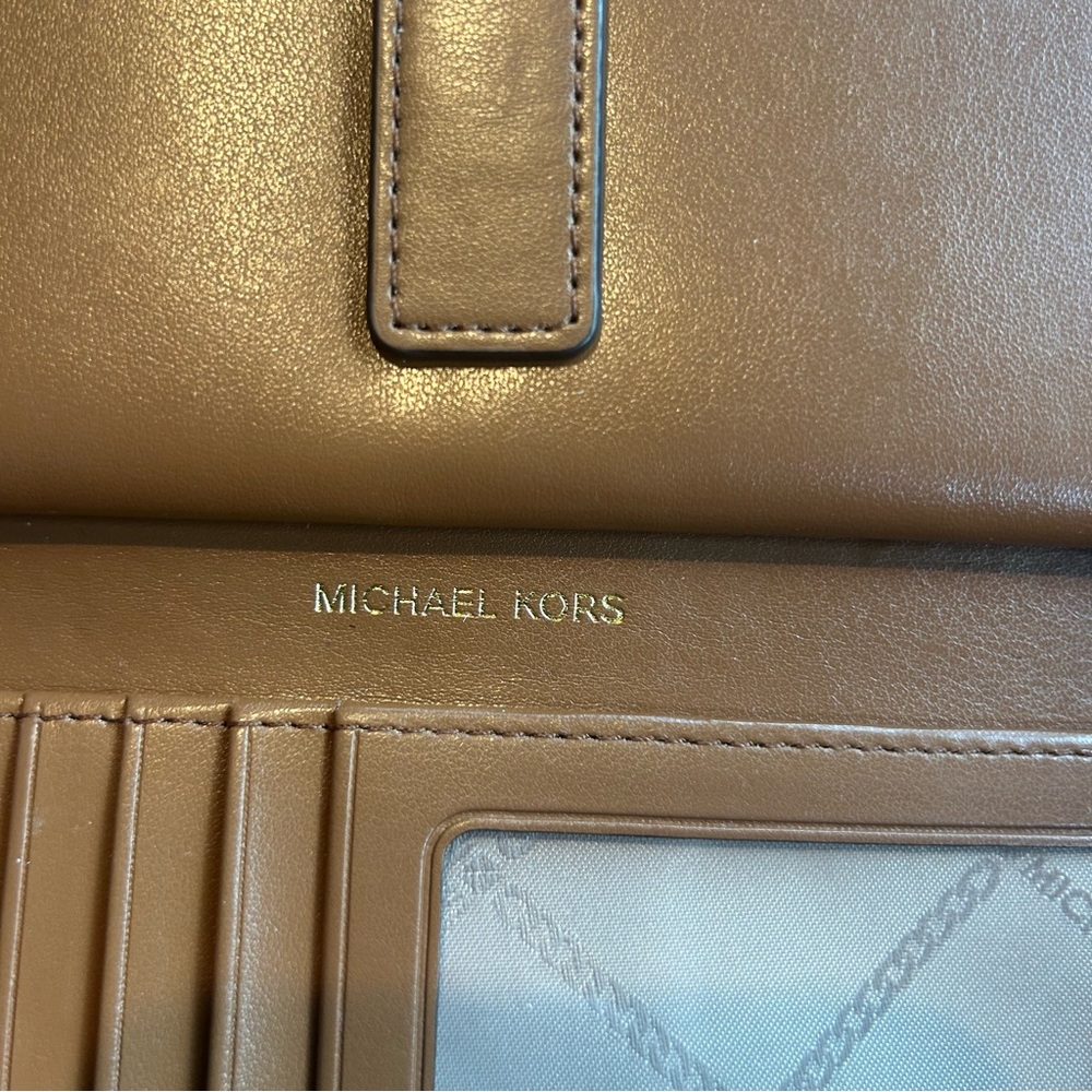 Michael Kors Wristlet - Picture 8 of 10